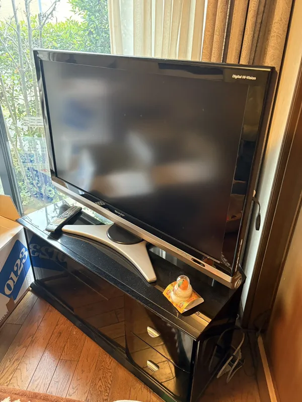 古いテレビ＋テレビ台